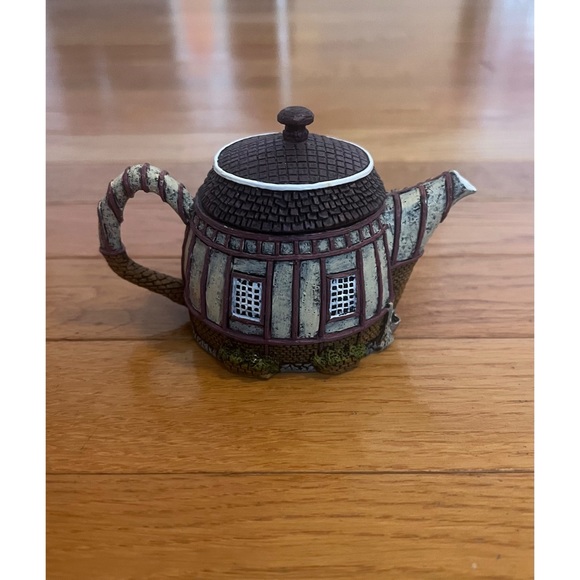 Hometown Teapot Cottages Hardware Store Miniature Tea Pot - Picture 2 of 4